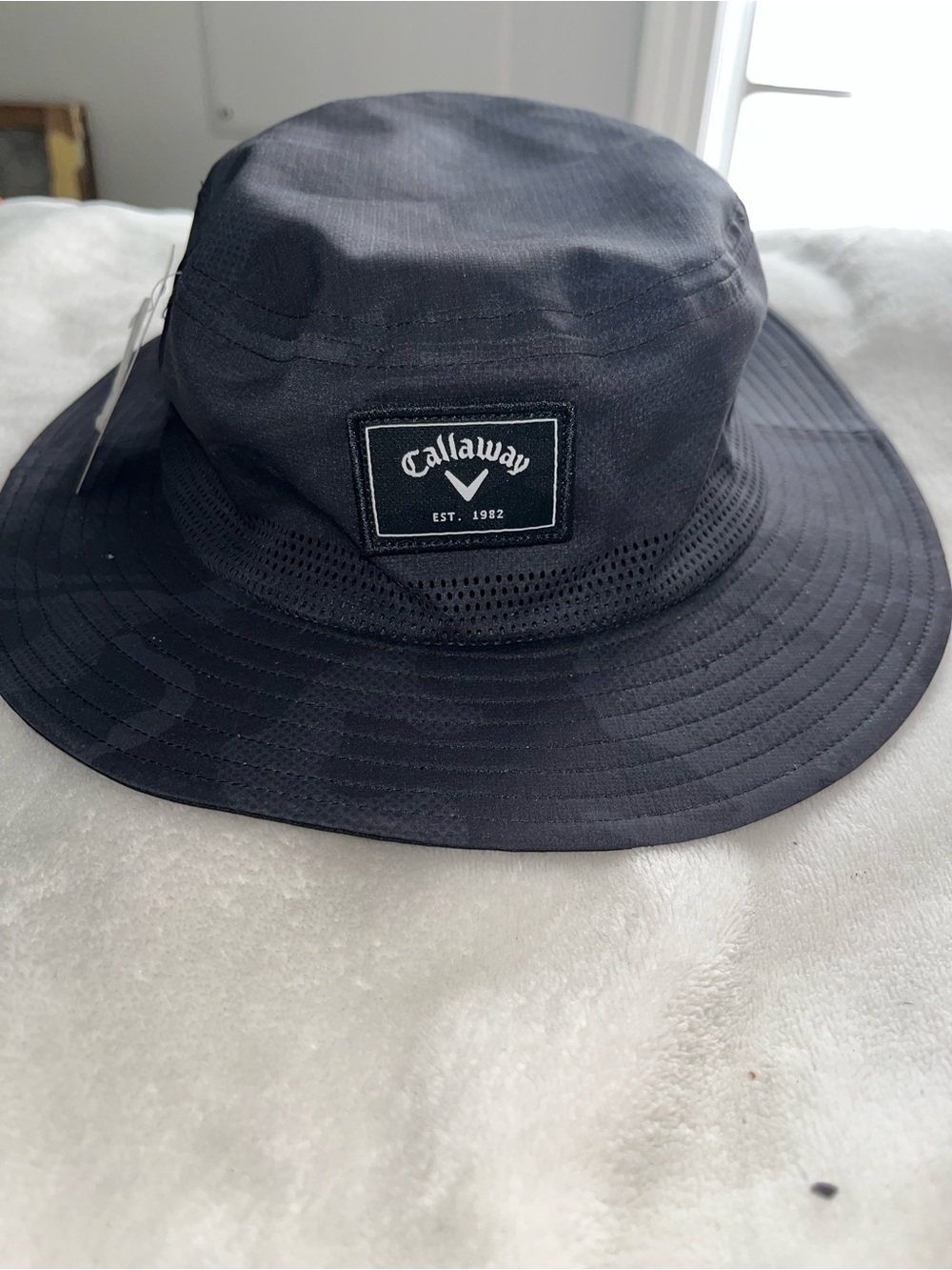 Callaway Black Ventilated Bucket Hat with Patch Logo s/m